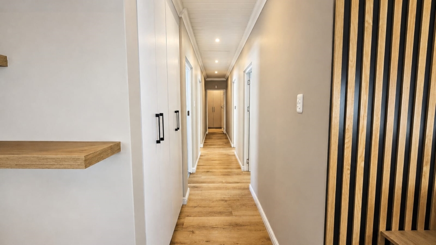 4 Bedroom Property for Sale in Stilbaai Wes Western Cape